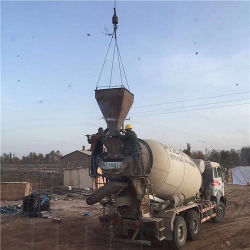 京山市“精准瞄准”—— 吊车的 “定位导航” 技术